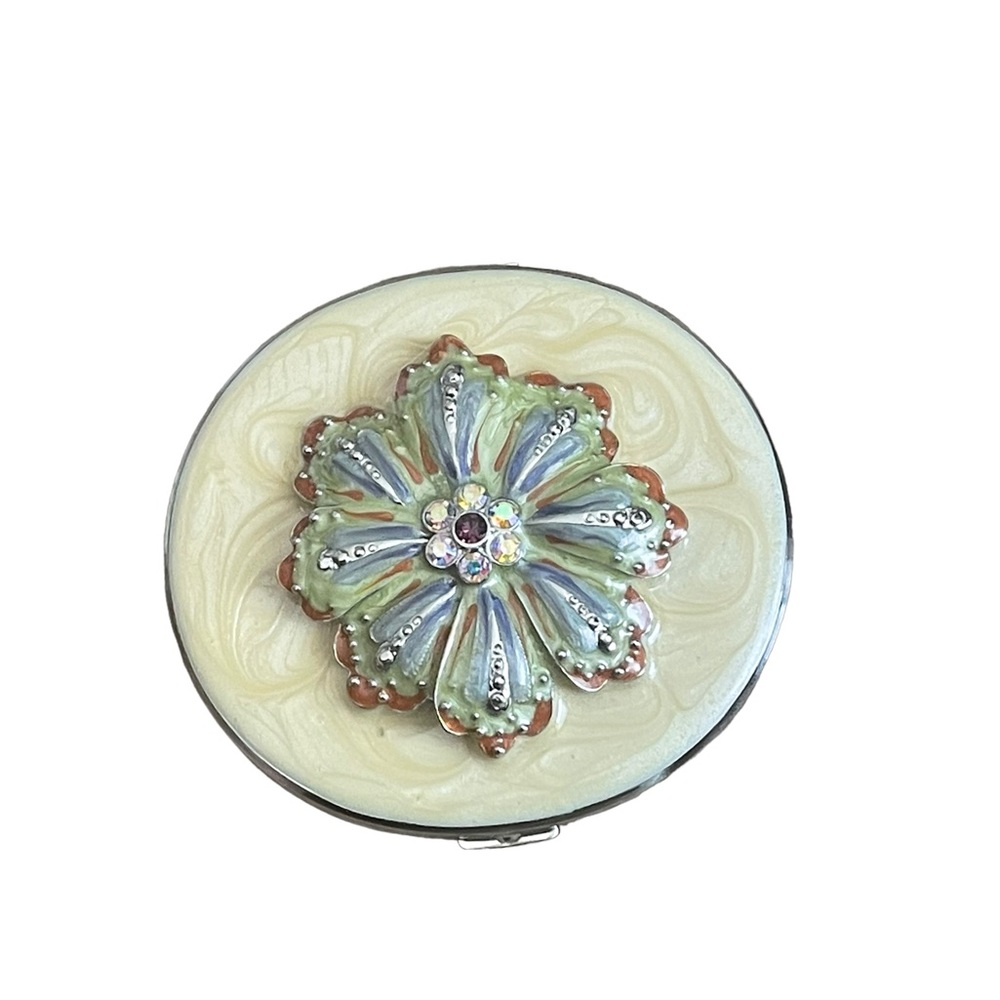 Saks Fifth Avenue Double Mirror Compact Cream Silver Rhinestone Metal Flower - Picture 4 of 10